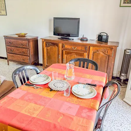 La Caze - Ideal Couple De Curistes - 40 M2